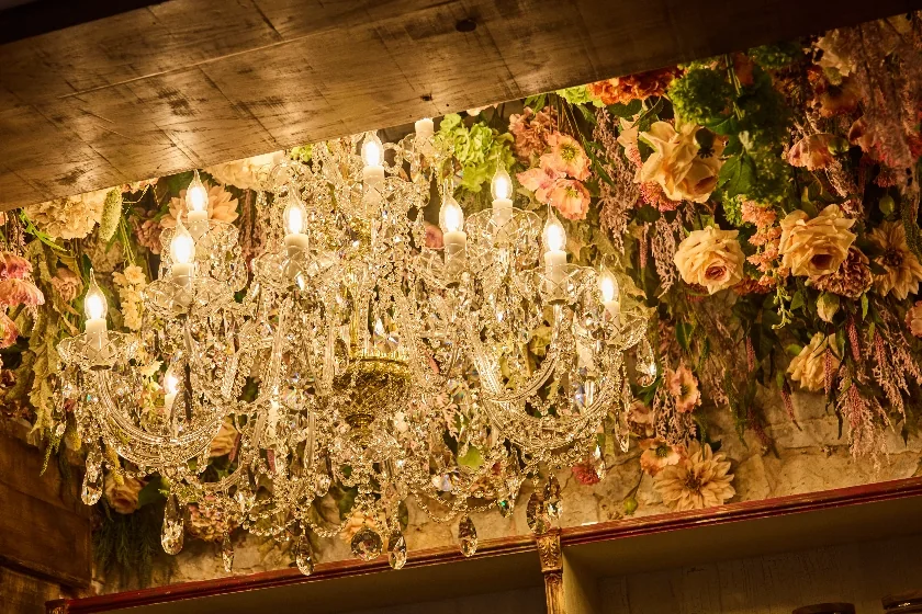 Le Carb Café interior